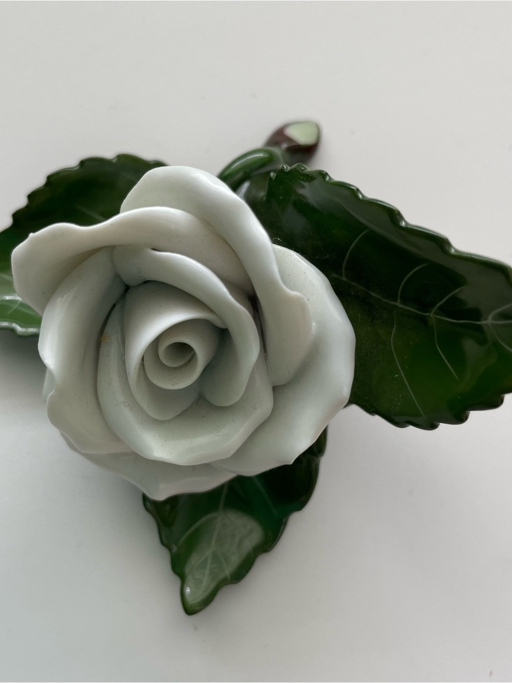 HEREND ROSE ON LEAF FIGURINE